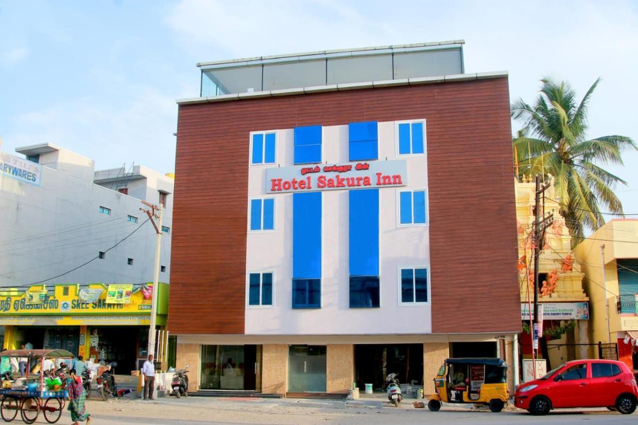 Hotel Sakura Inn Hosūr Extérieur photo