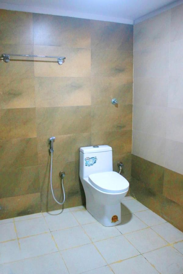 Hotel Sakura Inn Hosūr Extérieur photo